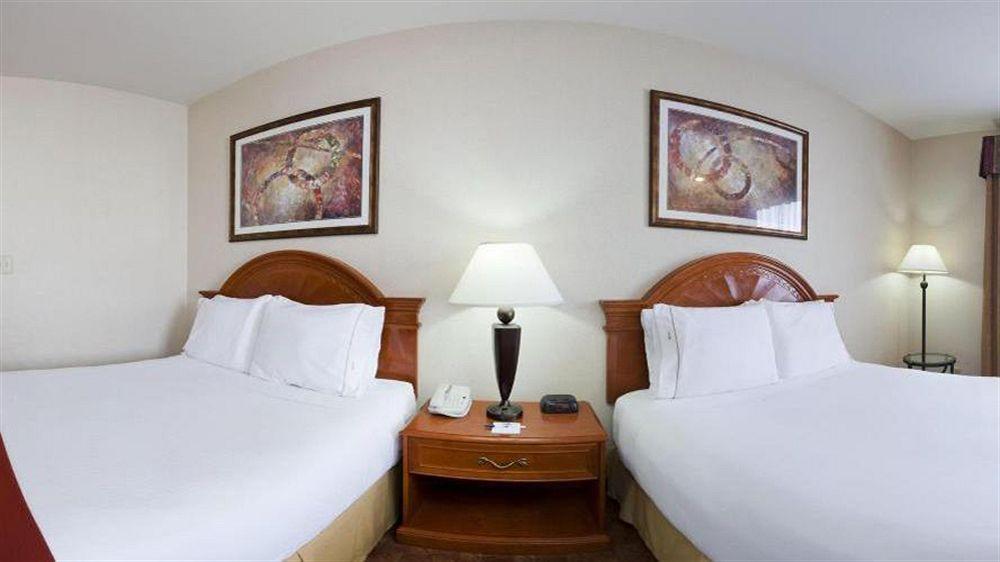 Holiday Inn Express Hotel And Suites Abilene By Ihg Exterior foto