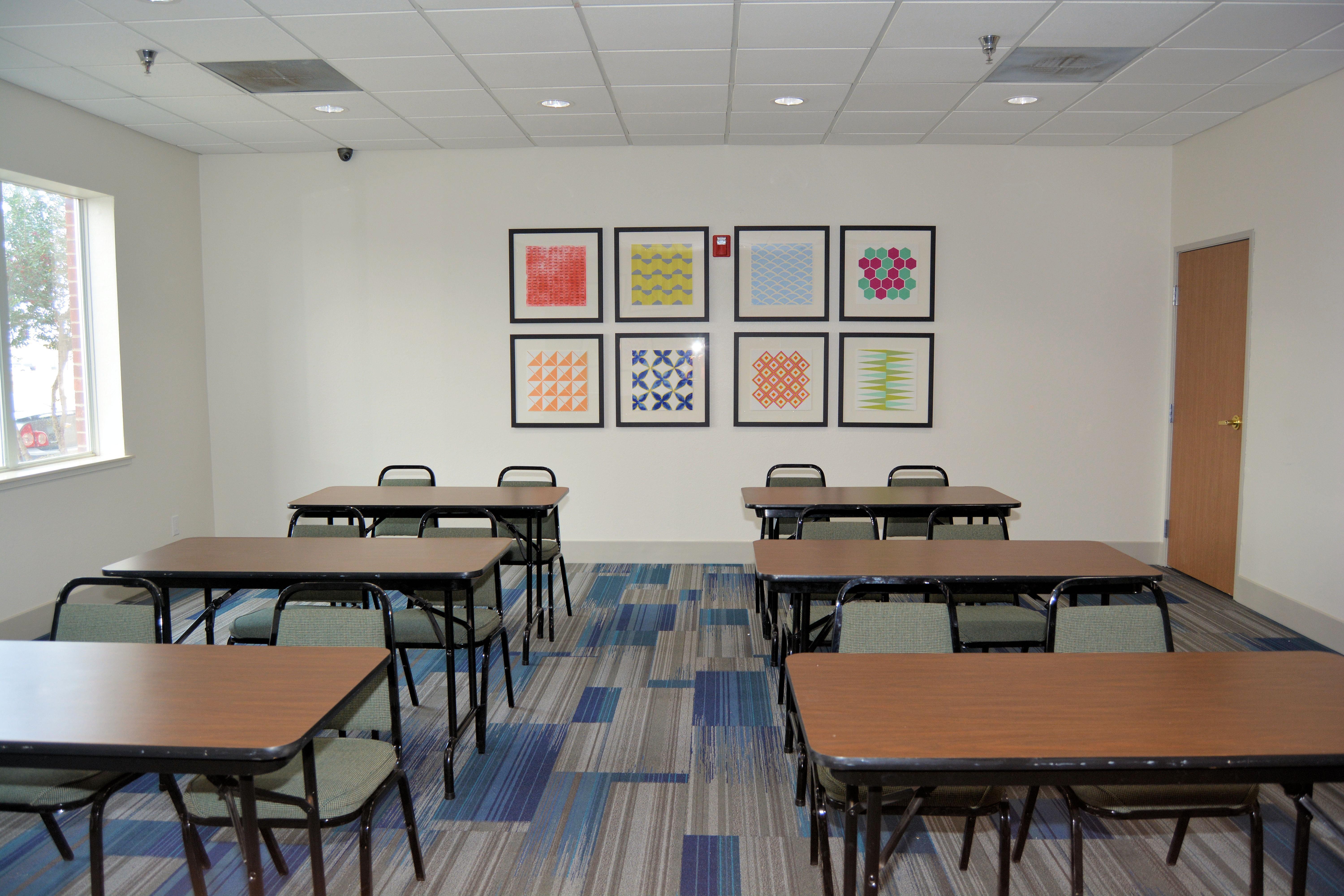 Holiday Inn Express Hotel And Suites Abilene By Ihg Exterior foto