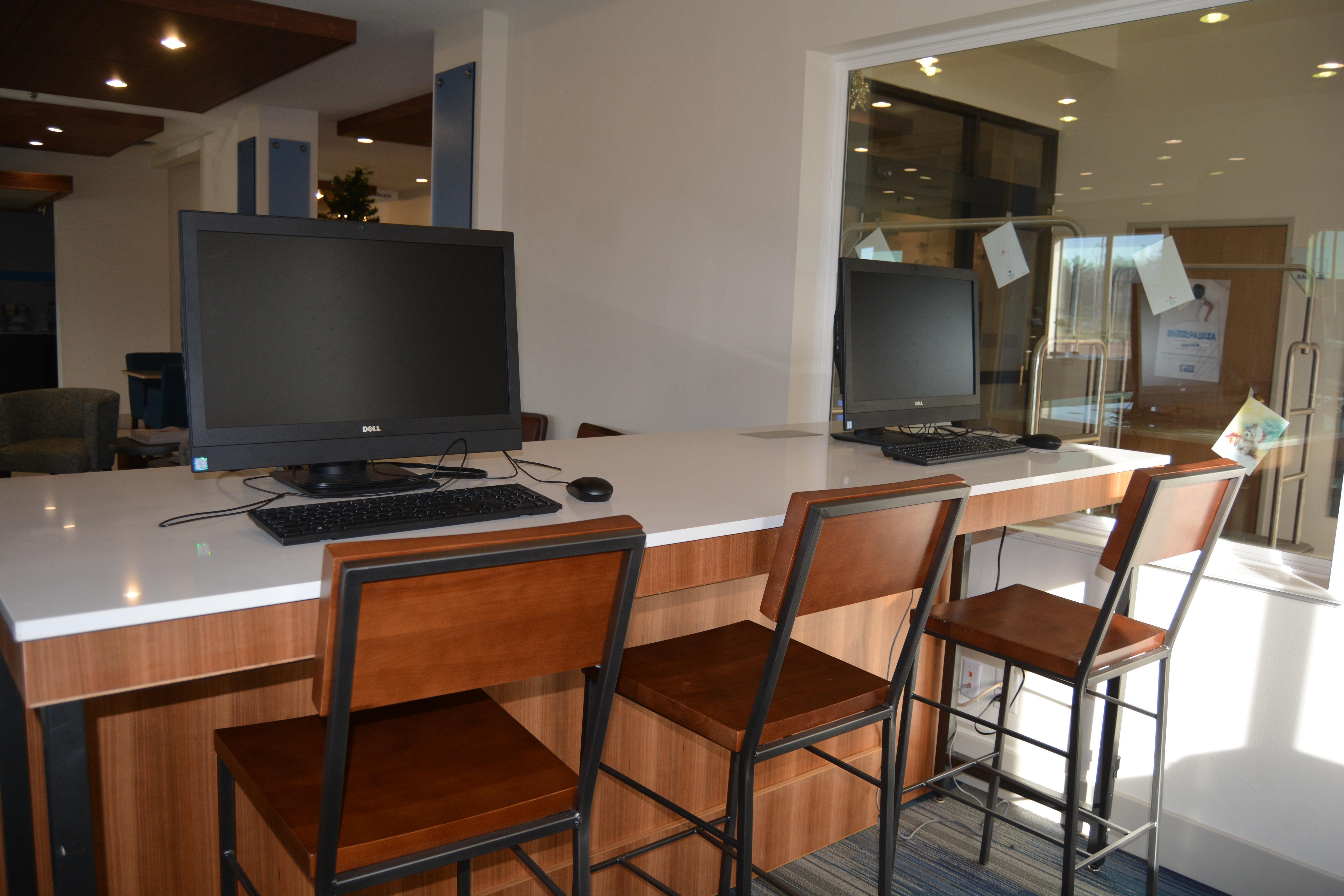 Holiday Inn Express Hotel And Suites Abilene By Ihg Exterior foto